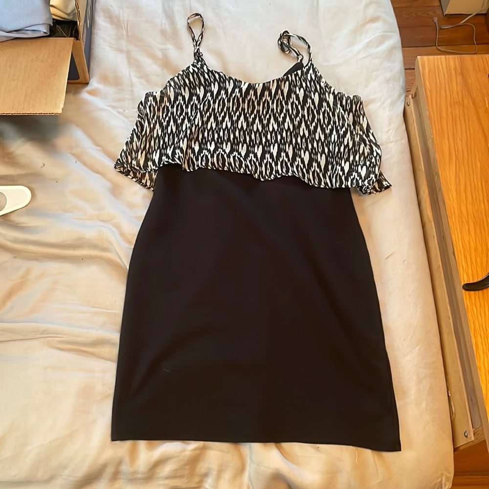 American eagle black body con dress with flow top.